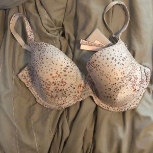 VS bra lightly worn 38 DD